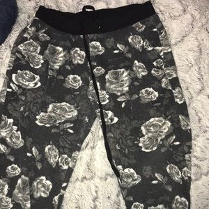 Rose sweat pants